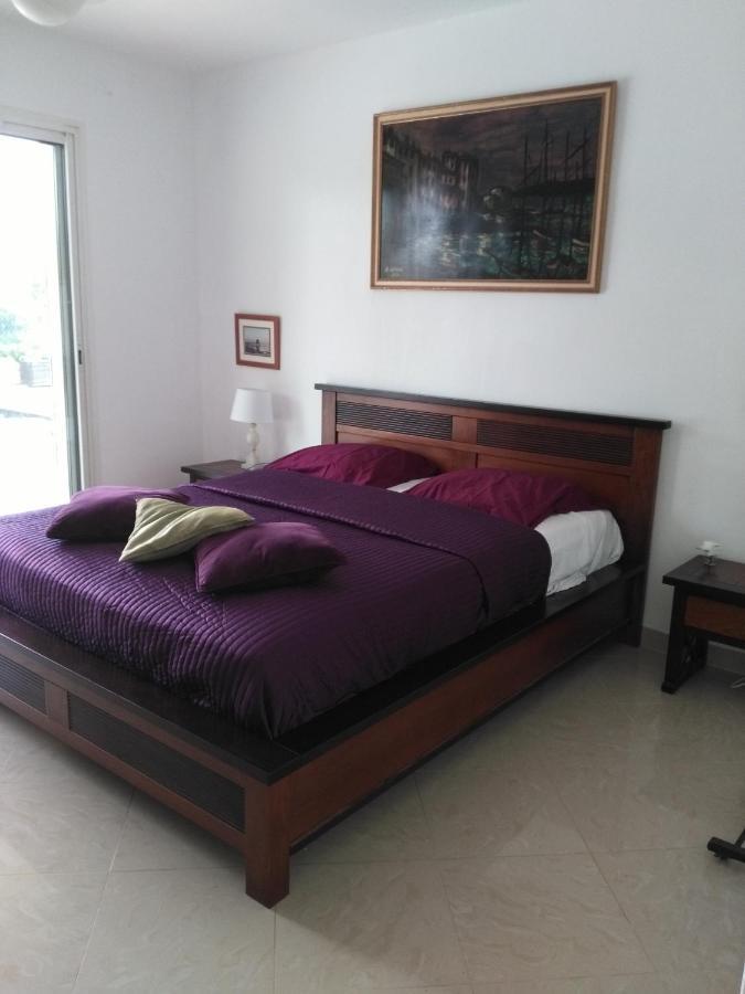 Chambres De La Terre Blanche 滨海萨纳里 外观 照片
