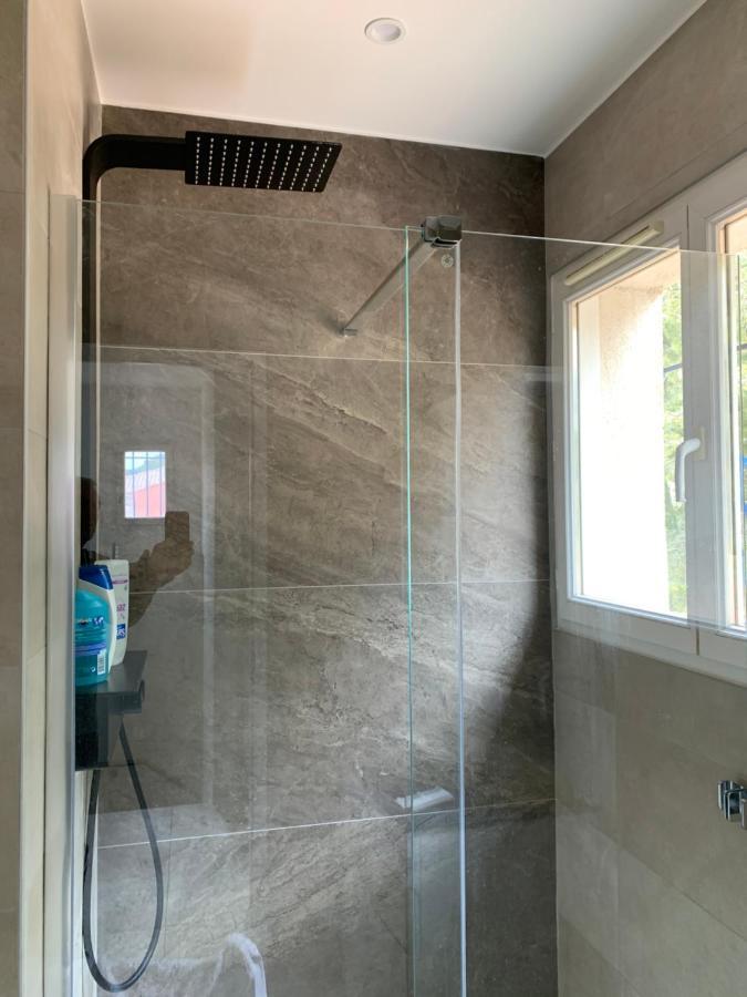 Chambres De La Terre Blanche 滨海萨纳里 外观 照片